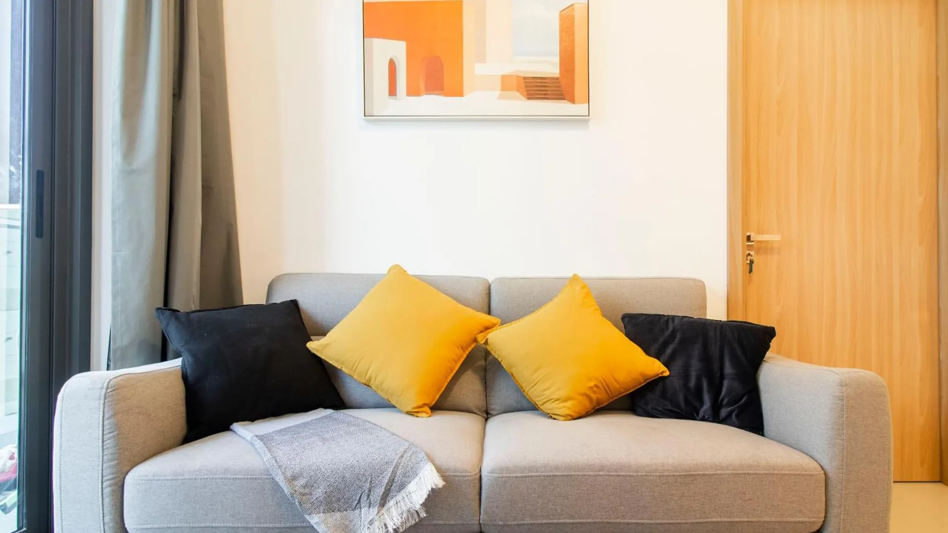 Spacious 2Br With Big Balcony In Meydan Dubai Apartment